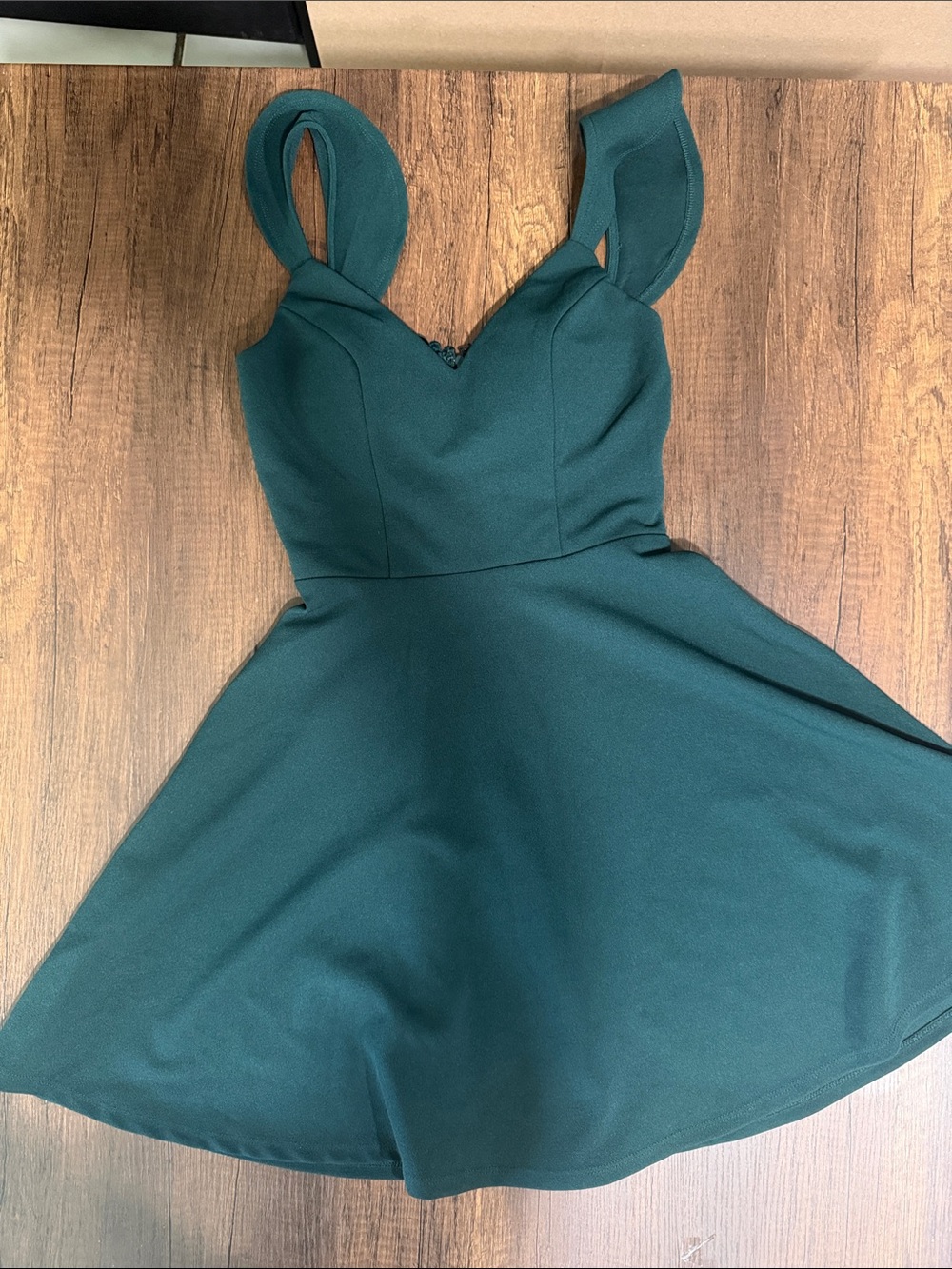 Sleeveless Emerald Fit & Flare Mini Dress‎